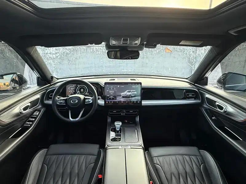 Trumpchi GS8 2022 Navigator Series 2.0TGDI 2WD Luxury Intelligent Connected 7-Seater — миниатюра 17