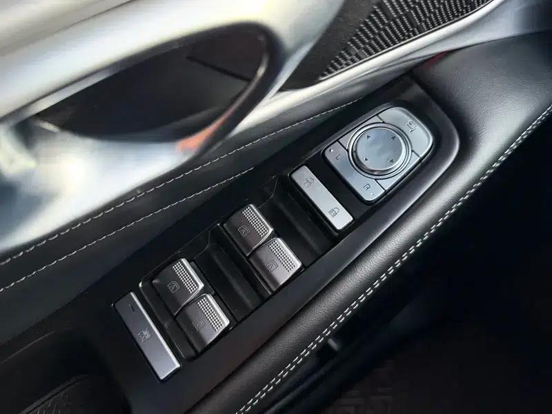 Trumpchi GS8 2022 Navigator Series 2.0TGDI 2WD Luxury Intelligent Connected 7-Seater — миниатюра 25