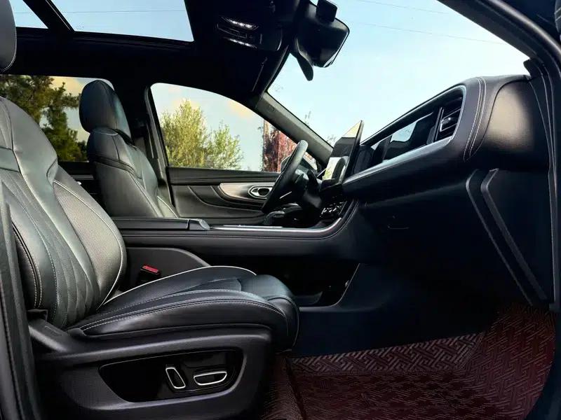 Trumpchi GS8 2022 Navigator Series 2.0TGDI 2WD Luxury Intelligent Connected 7-Seater — миниатюра 29