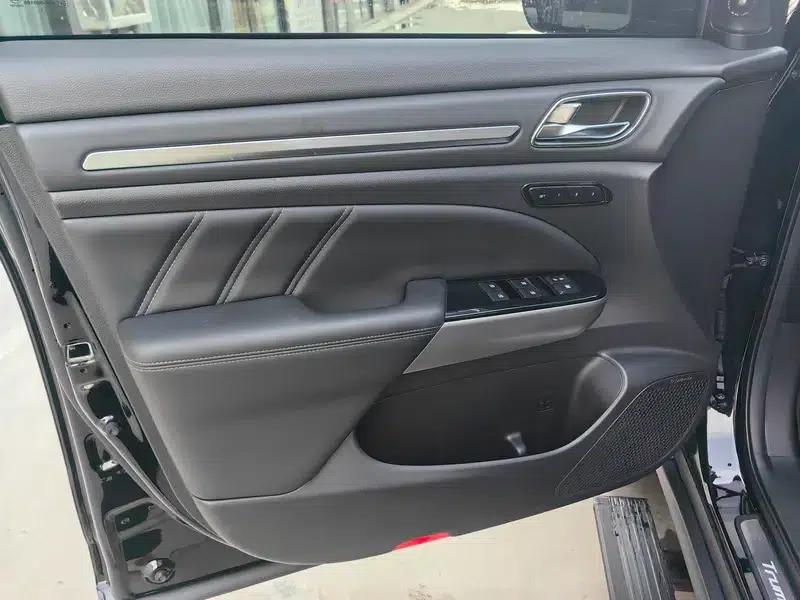 Trumpchi GS8 2021 390T 2WD Dark Knight Edition — миниатюра 8