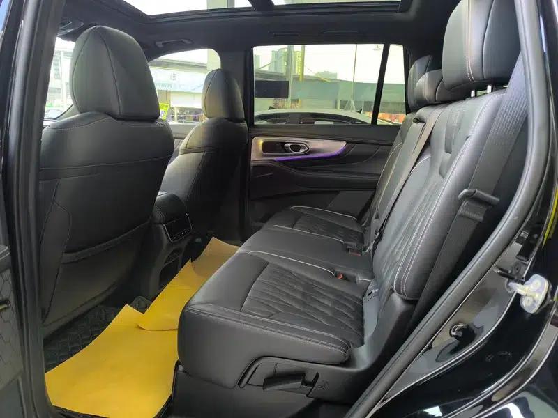Trumpchi GS8 2022 Navigator Series 2.0TGDI 2WD Luxury Intelligent Connected 7-Seater — миниатюра 19