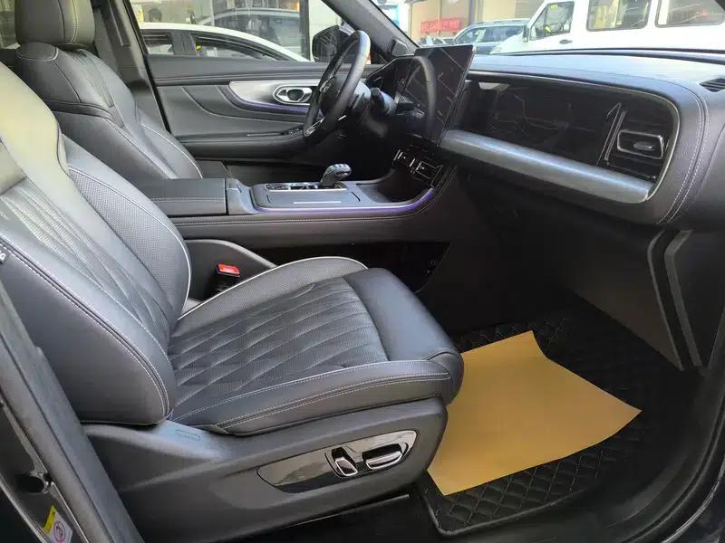Trumpchi GS8 2022 Navigator Series 2.0TGDI 2WD Luxury Intelligent Connected 7-Seater — миниатюра 22