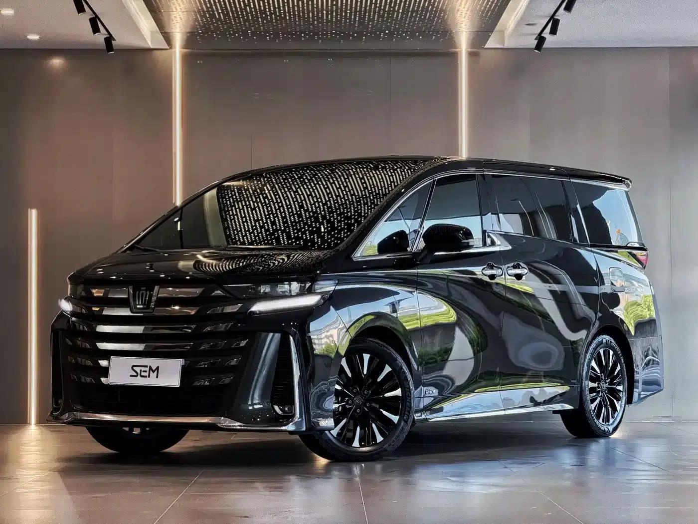 2024 Alphard Crown Hybrid 2.5L Supreme Executive Edition — миниатюра 1