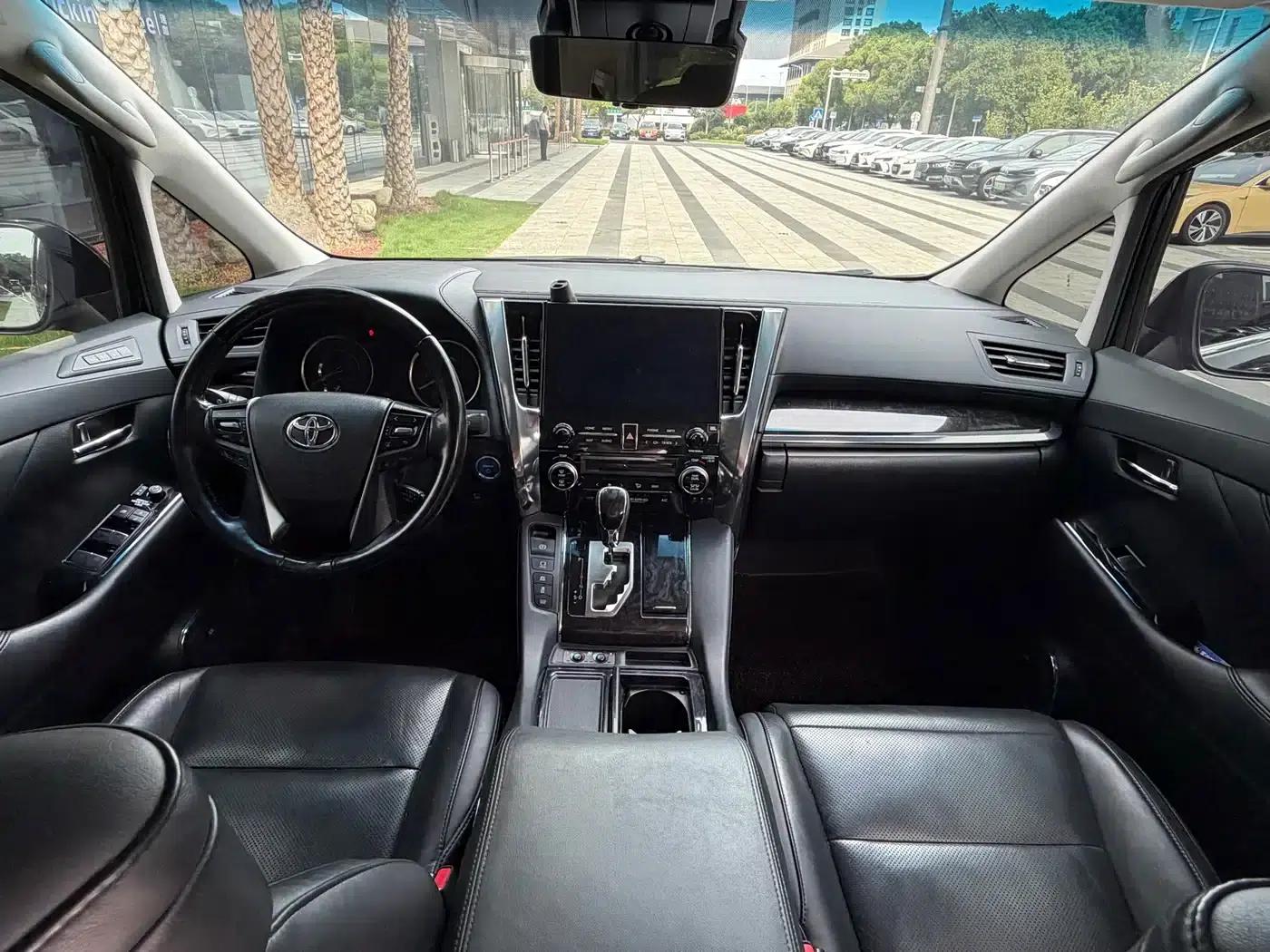2021 Alphard Crown Hybrid 2.5L HV Luxury Edition — миниатюра 11