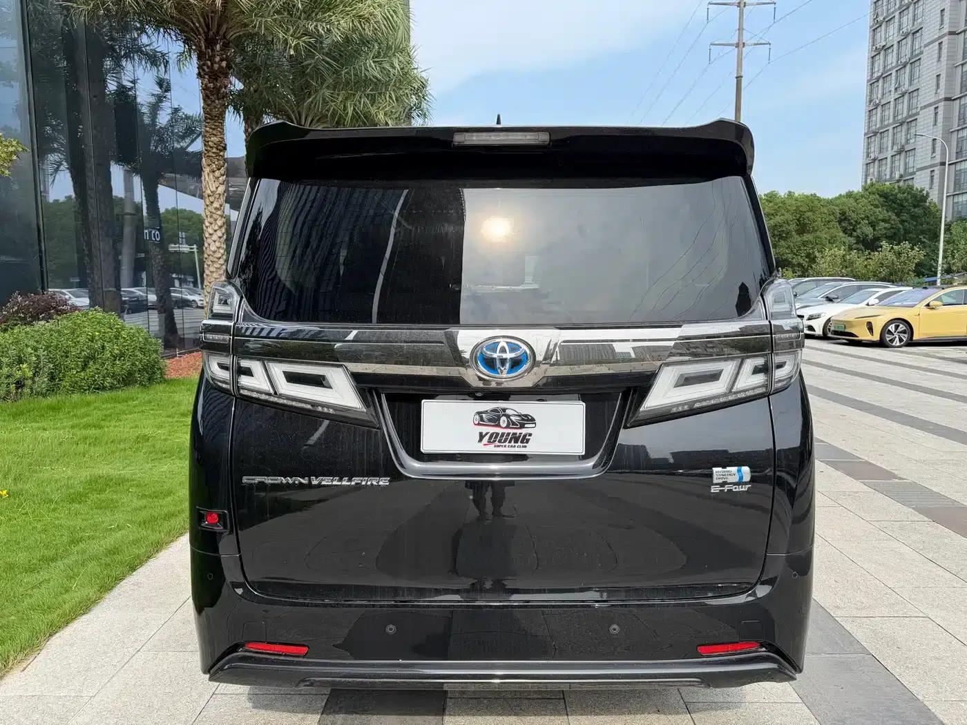2021 Alphard Crown Hybrid 2.5L HV Luxury Edition — миниатюра 5