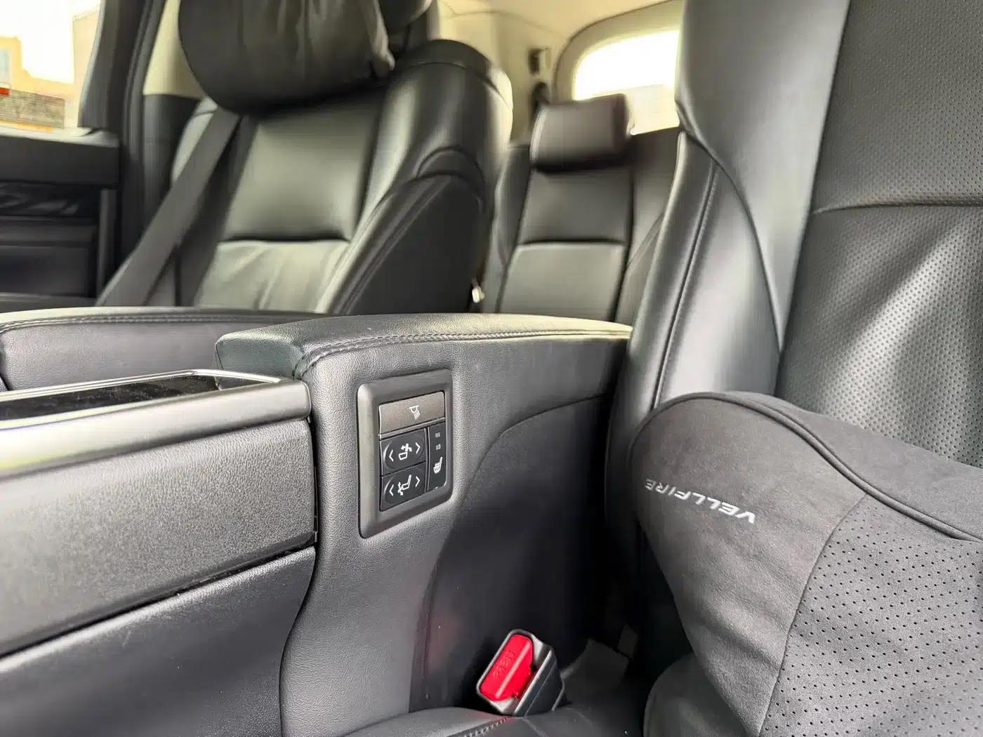2021 Alphard Crown Hybrid 2.5L HV Luxury Edition — миниатюра 10