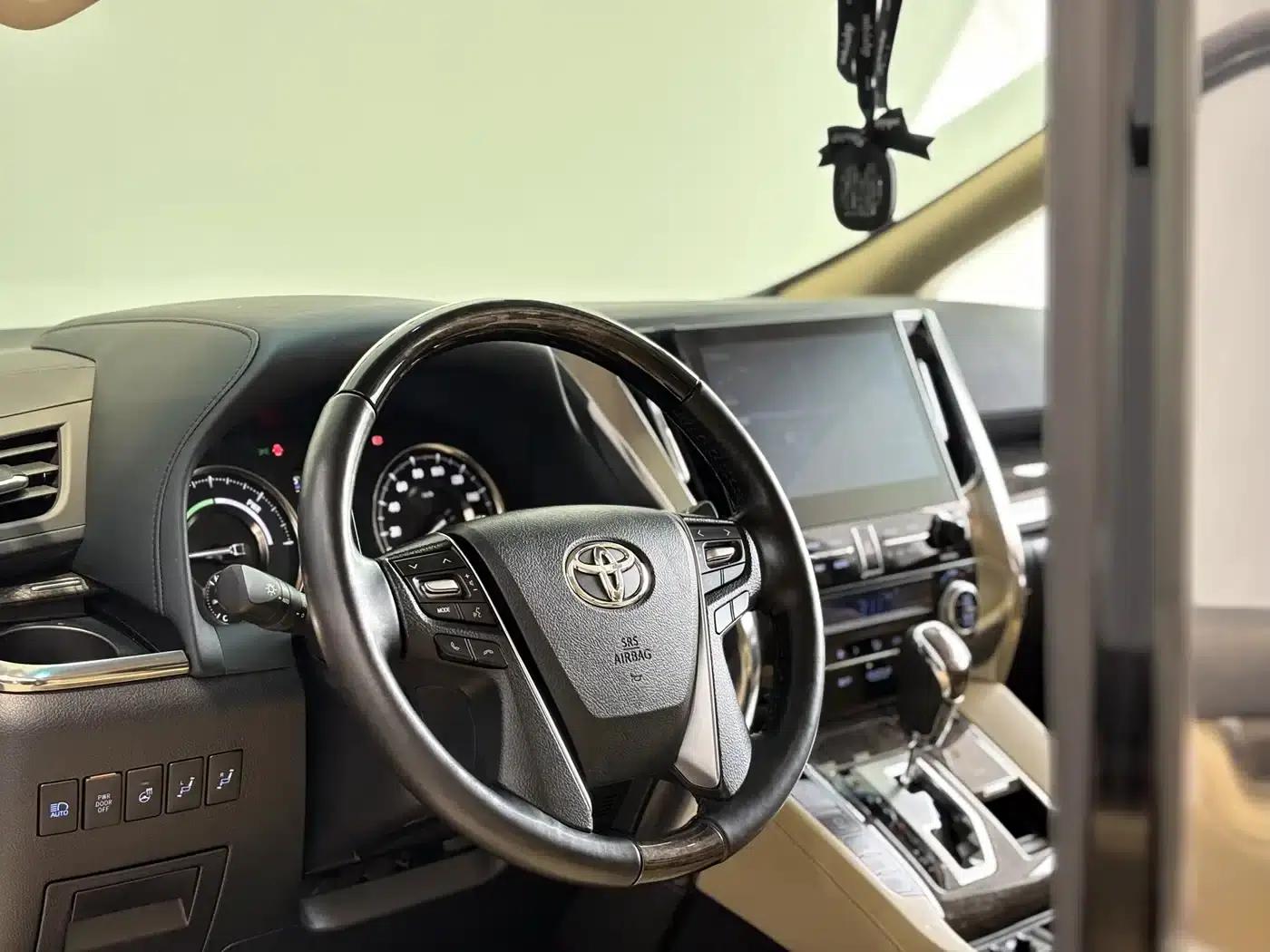 2021 Alphard Crown Hybrid 2.5L HV Premium Edition — миниатюра 13
