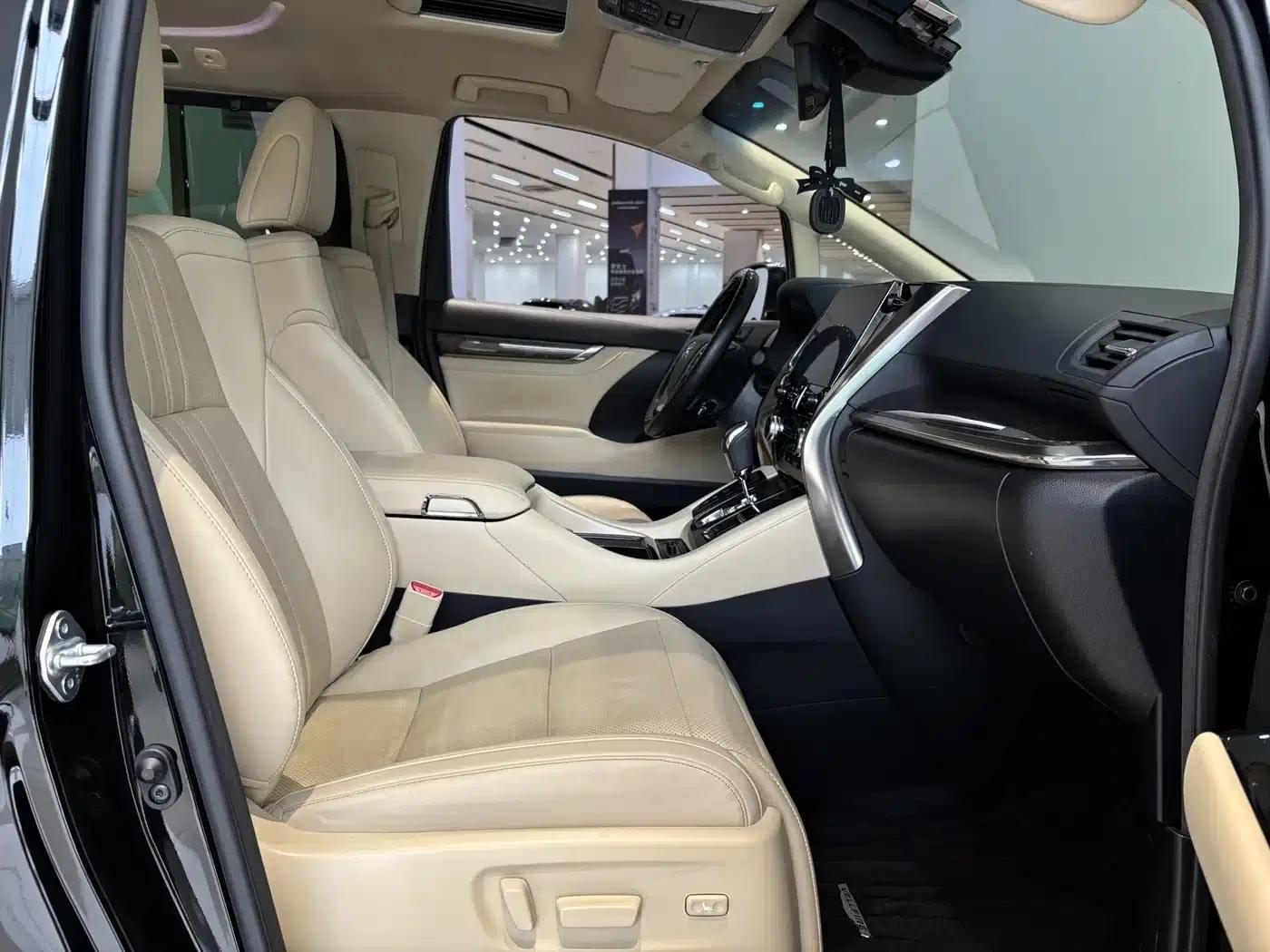 2021 Alphard Crown Hybrid 2.5L HV Premium Edition — миниатюра 16