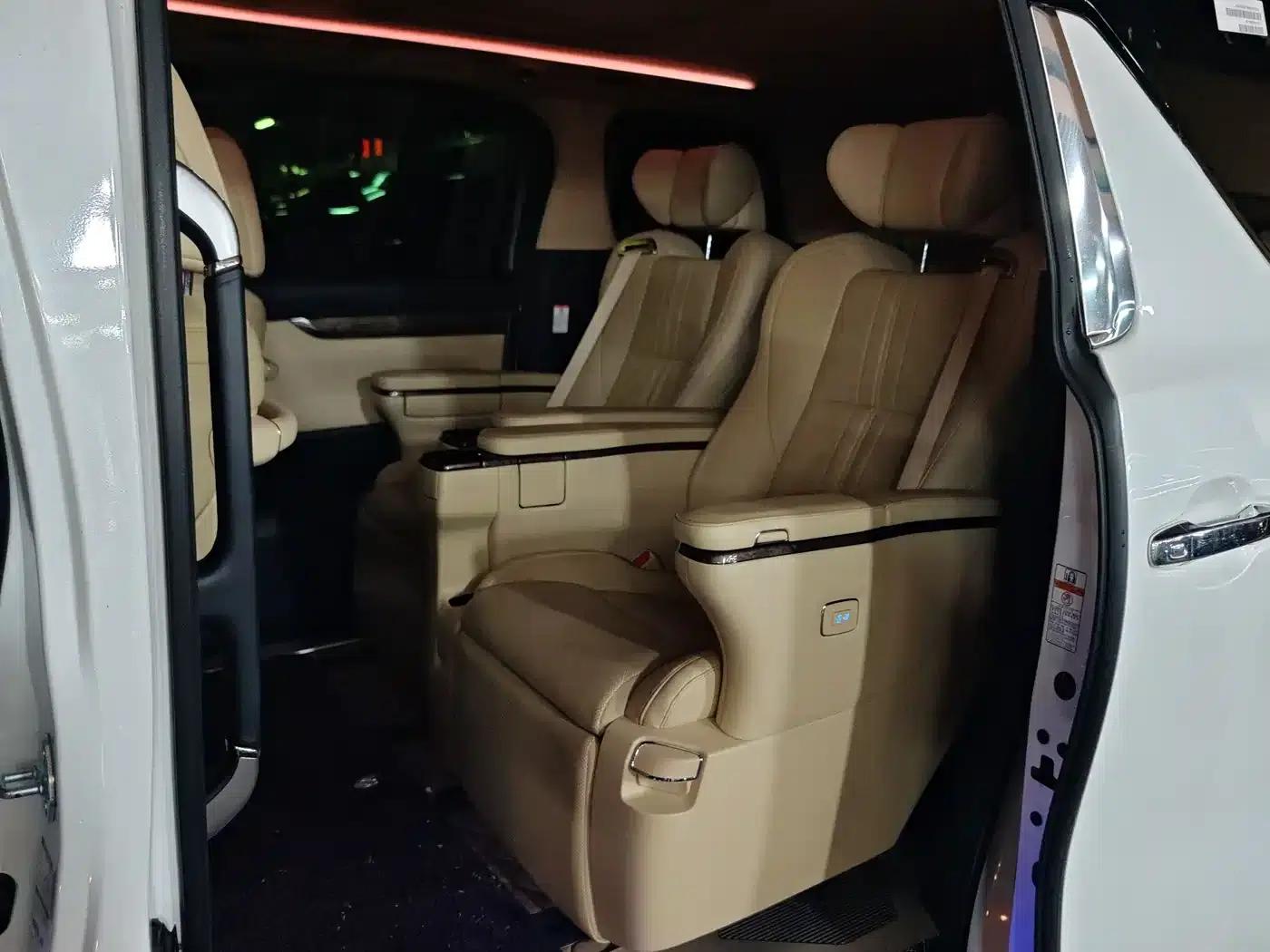 2021 Alphard Crown Hybrid 2.5L HV Supreme Edition — миниатюра 4