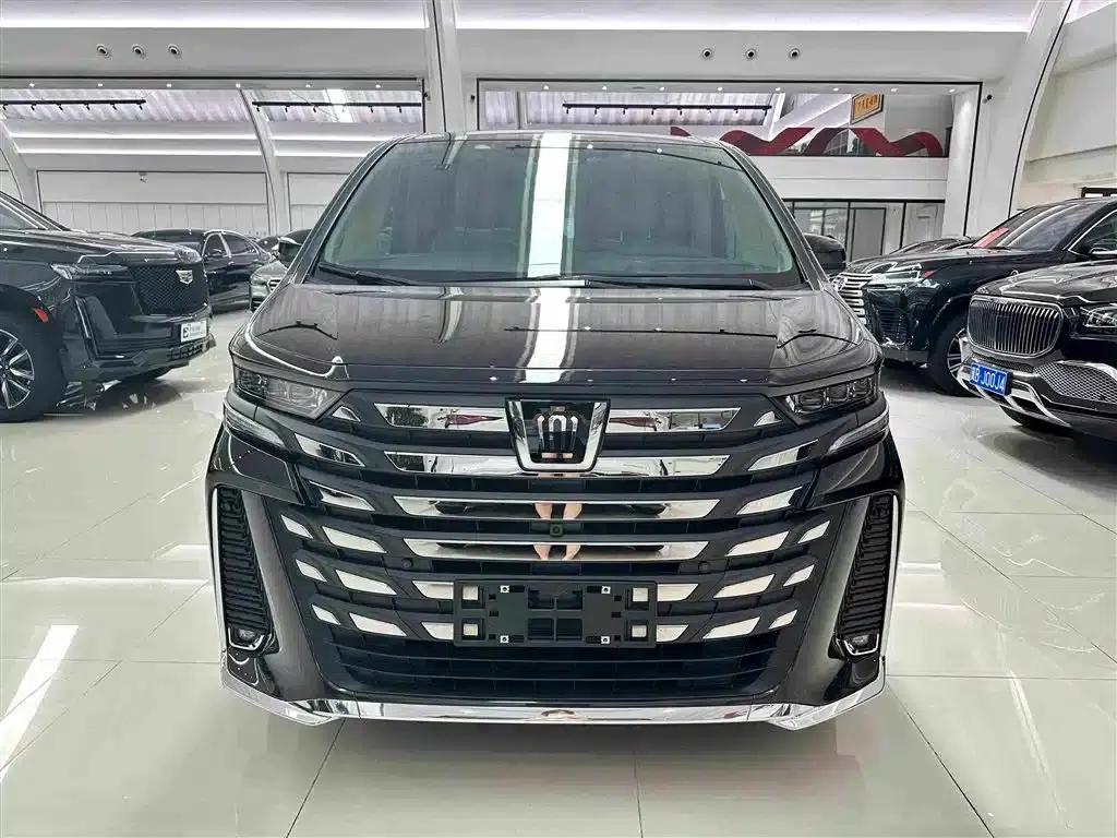 2024 Alphard Crown Hybrid 2.5L Supreme Executive Edition — миниатюра 2