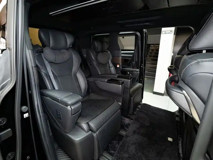 2024 Alphard Crown Hybrid 2.5L Supreme Edition — миниатюра 11