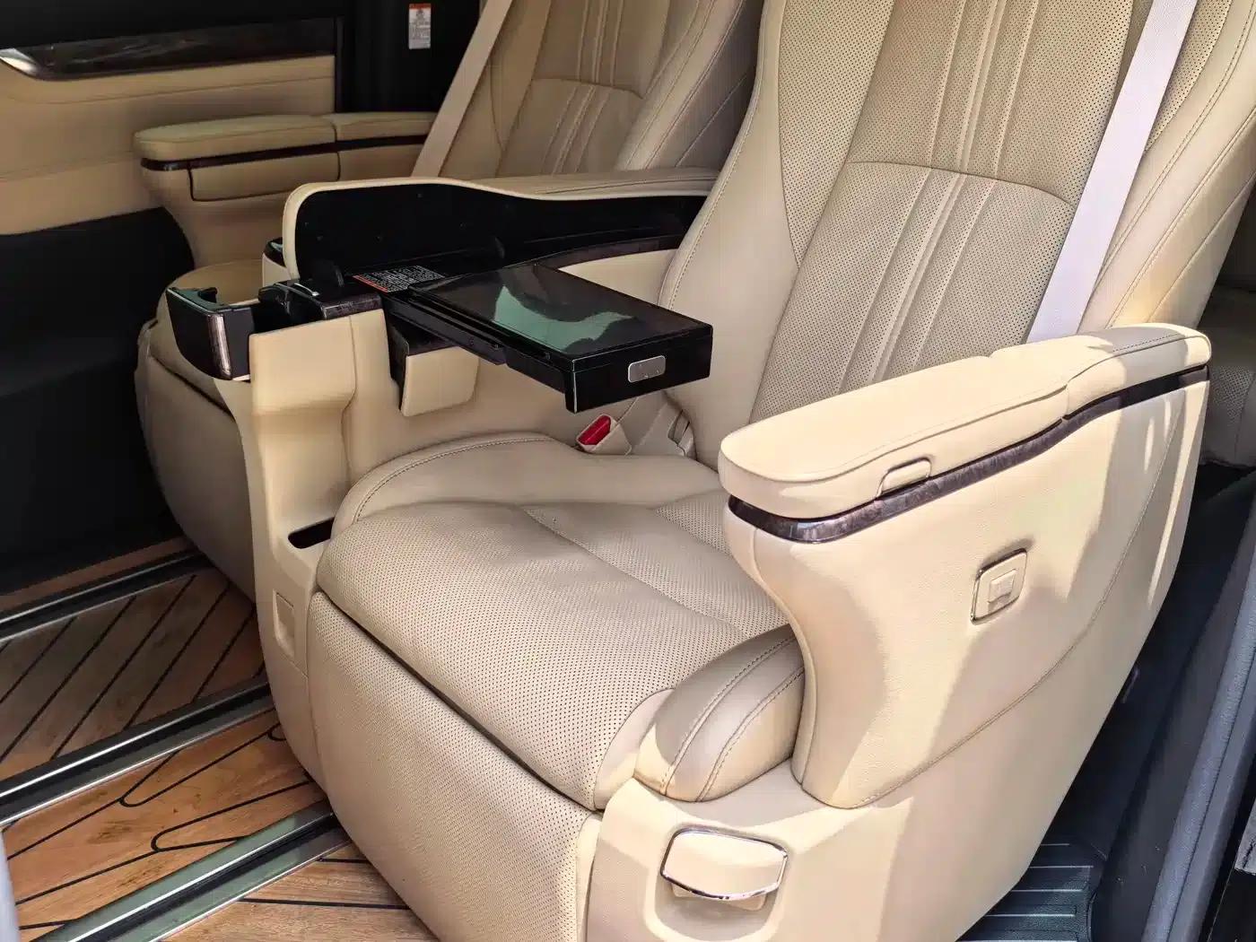 2020 Alphard Hybrid 2.5L HV Premium Edition — миниатюра 8