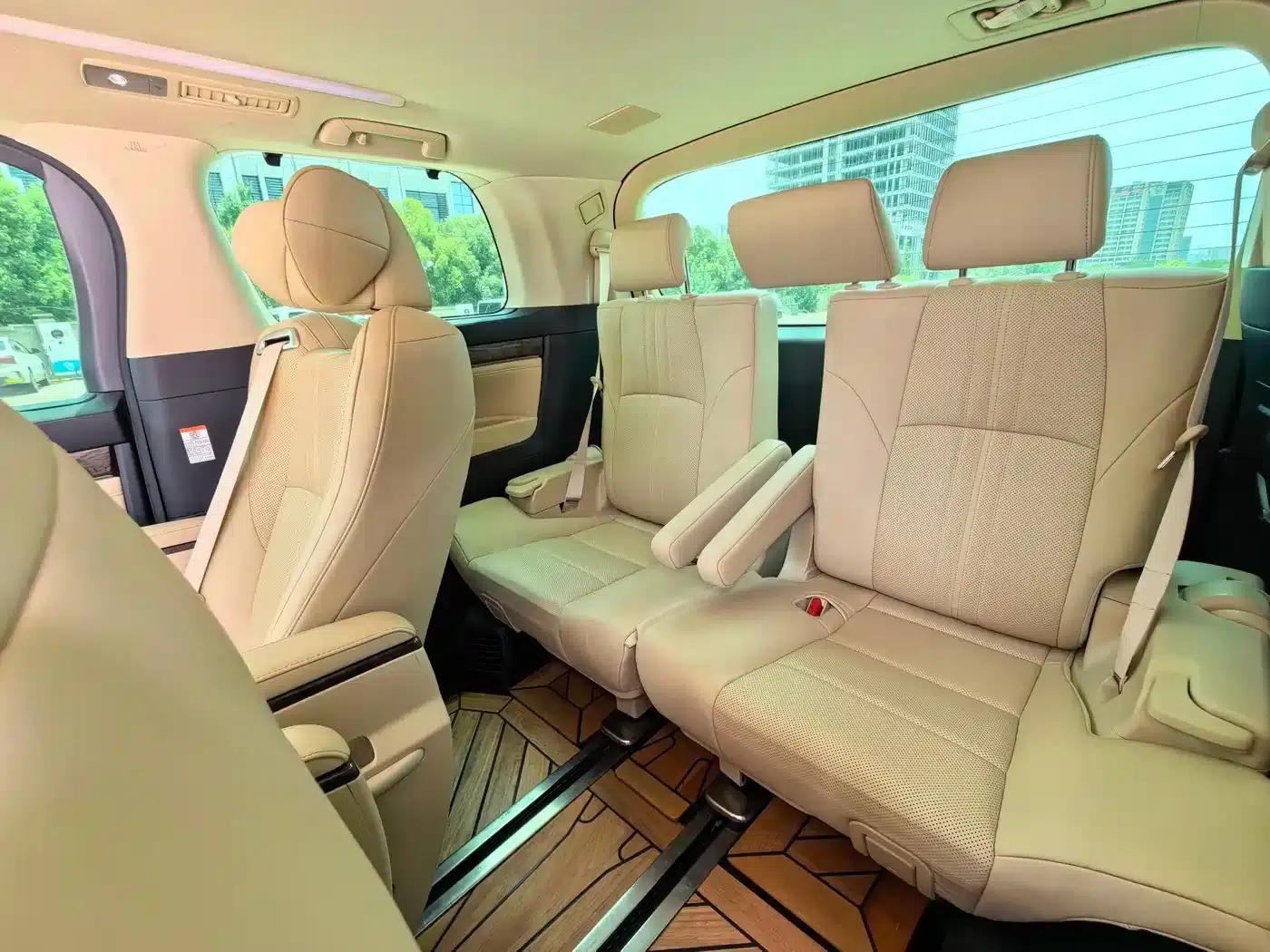 2020 Alphard Hybrid 2.5L HV Premium Edition — миниатюра 10