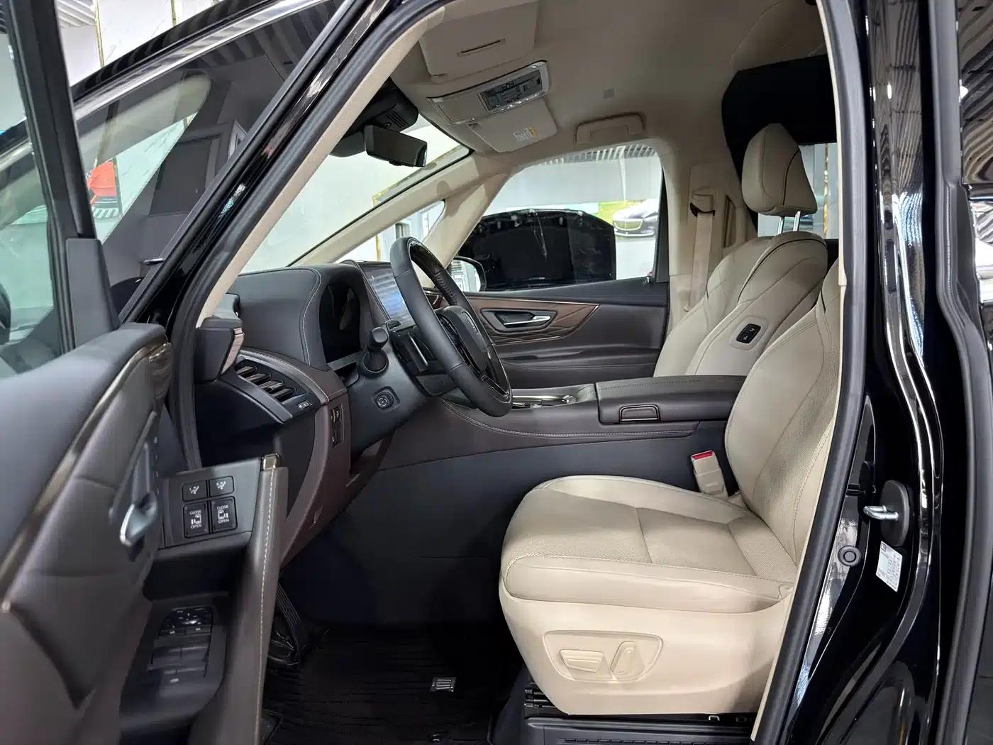 2024 Alphard Crown Hybrid 2.5L Supreme Executive Edition — миниатюра 4