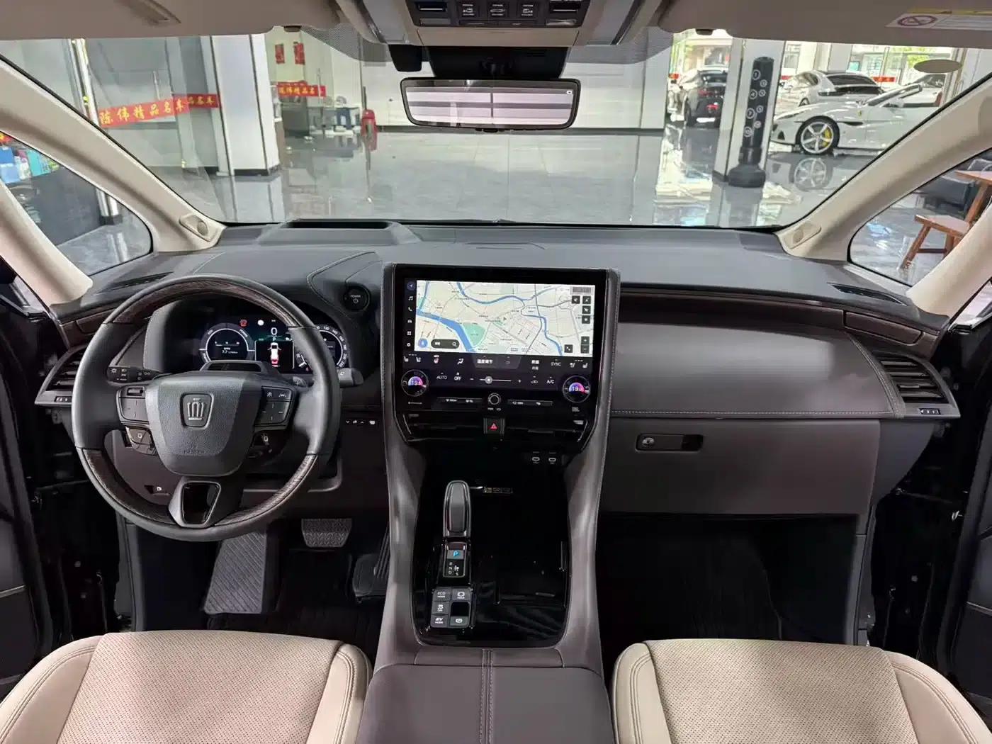 2024 Alphard Crown Hybrid 2.5L Supreme Executive Edition — миниатюра 7