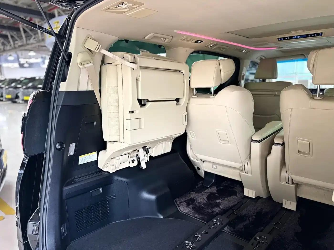 2021 Alphard Crown Hybrid 2.5L HV Premium Edition — миниатюра 22