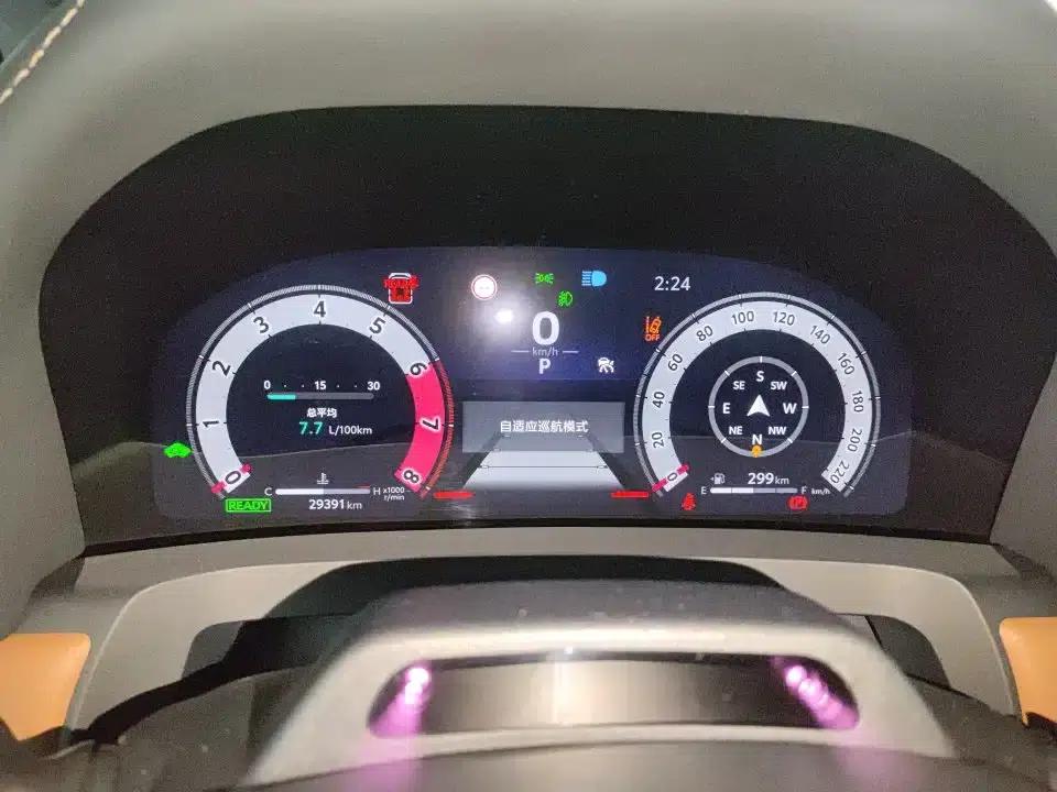 2024 Alphard Crown Hybrid 2.5L Supreme Executive Edition — миниатюра 3