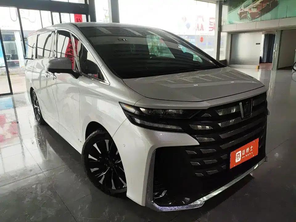 2024 Alphard Crown Hybrid 2.5L Supreme Executive Edition — миниатюра 8