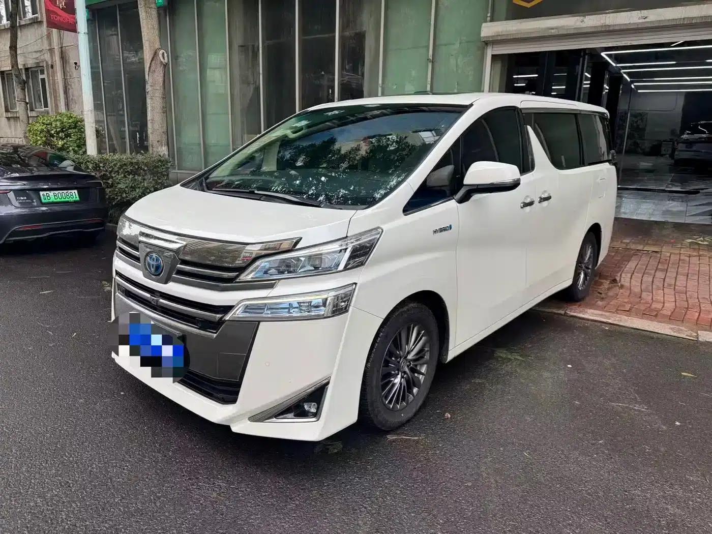 2020 Alphard Hybrid 2.5L HV Premium Edition — миниатюра 1