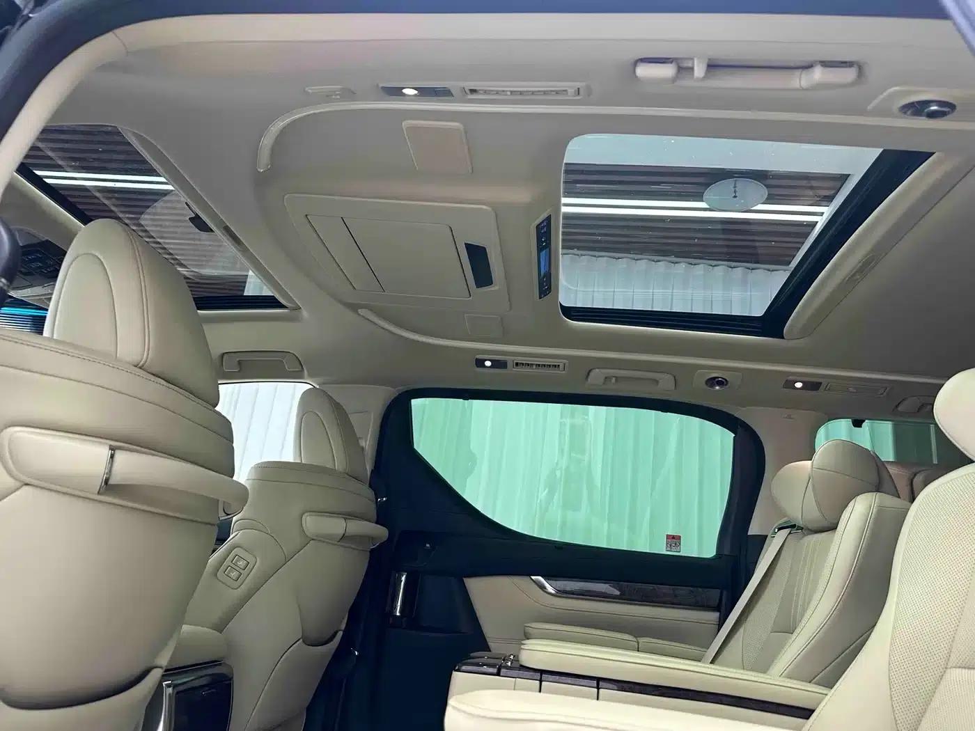 2021 Alphard Crown Hybrid 2.5L HV Premium Edition — миниатюра 11
