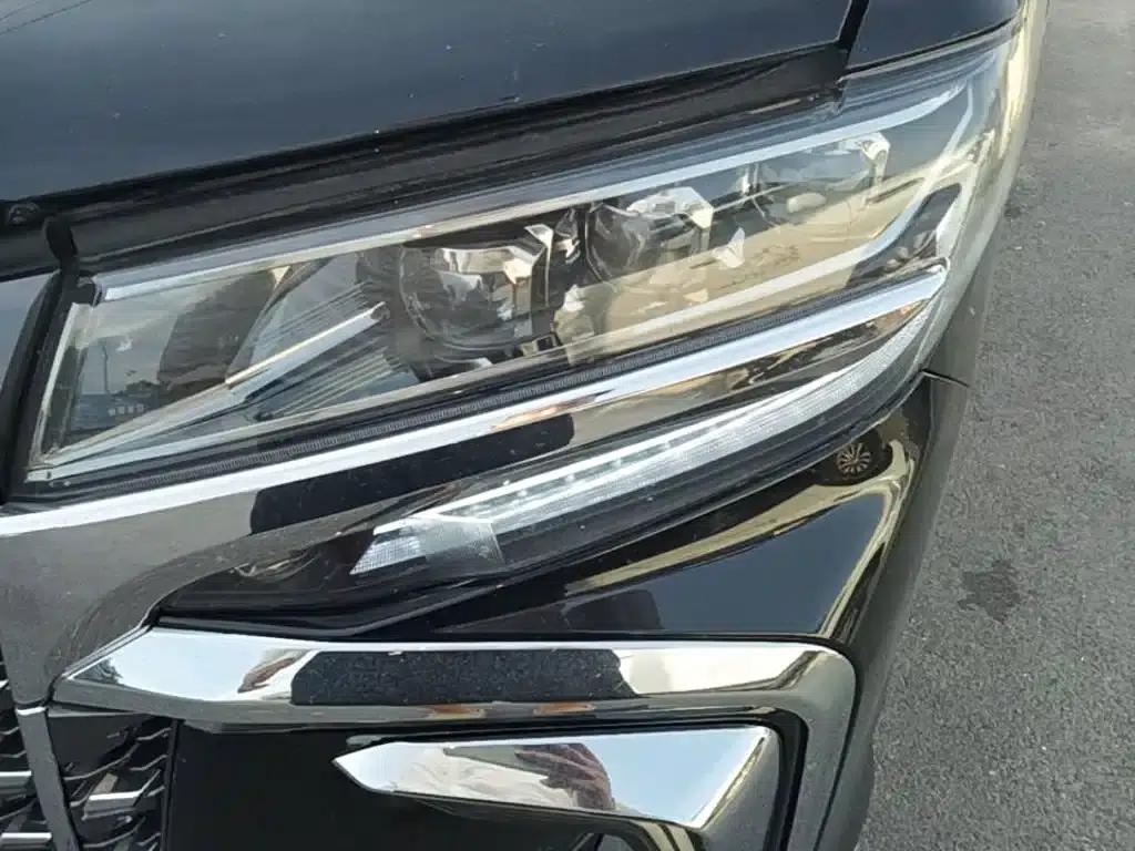 2023 Alphard Crown Hybrid 2.5L HV Premium Edition — миниатюра 24