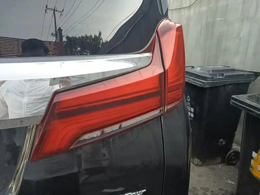 2023 Alphard Crown Hybrid 2.5L HV Premium Edition — миниатюра 8