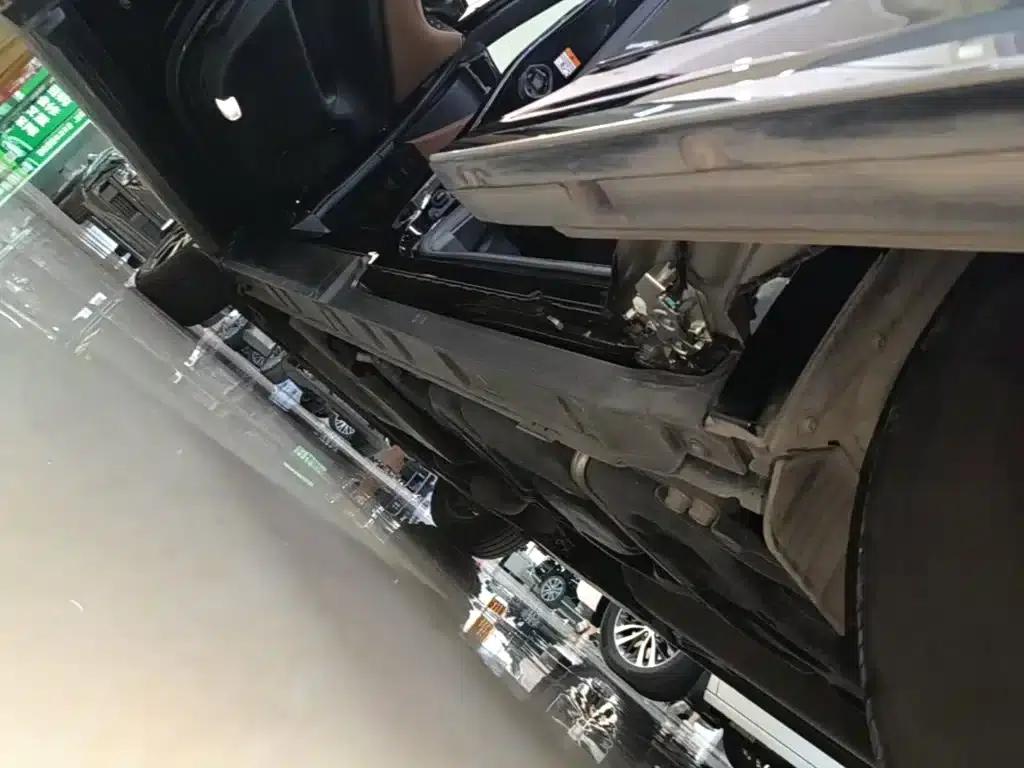 2024 Alphard Crown Hybrid 2.5L Supreme Executive Edition — миниатюра 22