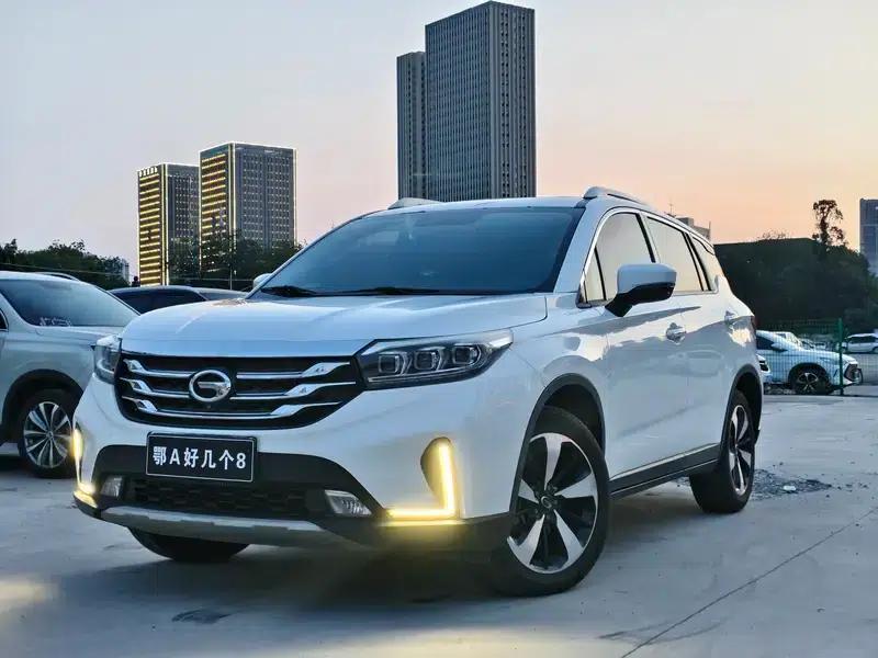 Trumpchi GS4 2018 235T Automatic 2WD Luxury Intelligent Connectivity Millionth Anniversary Edition — миниатюра 1