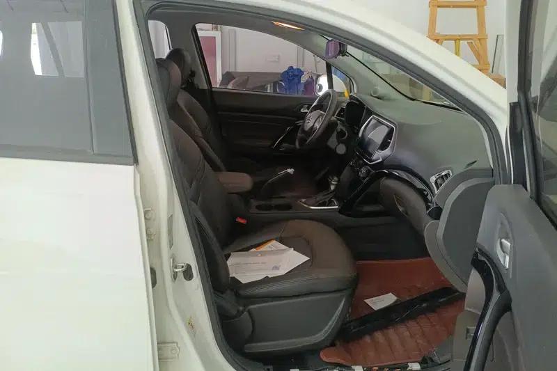 Trumpchi GS4 2017 200T G-DCT 2WD Elite Edition — миниатюра 15