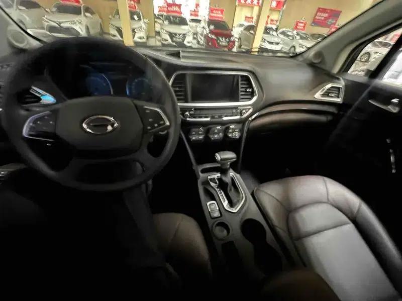 Trumpchi GS4 2017 235T Automatic 2WD Luxury Intelligent Edition — миниатюра 8