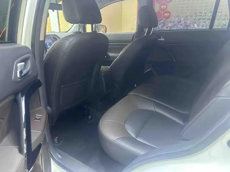 Trumpchi GS4 2017 235T Automatic 2WD Luxury Intelligent Edition — миниатюра 10