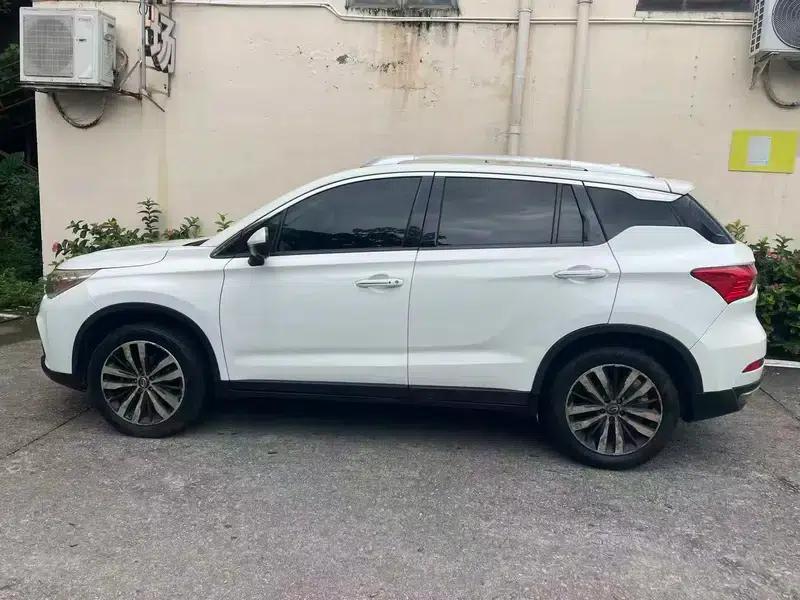 Trumpchi GS4 2017 235T Automatic 2WD Luxury Intelligent Edition — миниатюра 4