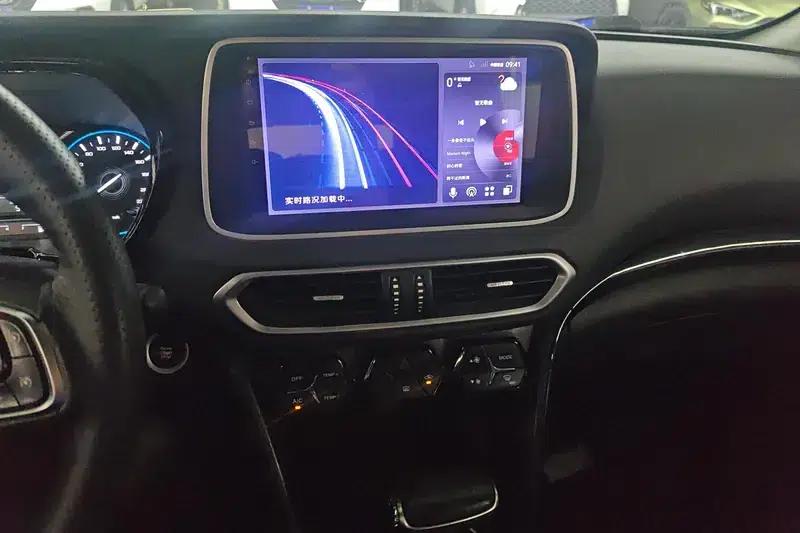 Trumpchi GS4 2018 235T Automatic 2WD Elite Millionth Anniversary Edition — миниатюра 14