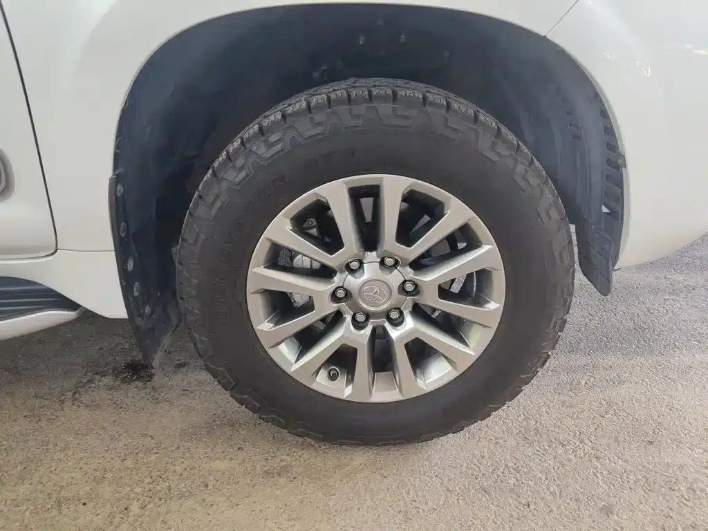 2018 Prado 3.5L Automatic TX-L with Rear-mounted Spare Tire — миниатюра 8
