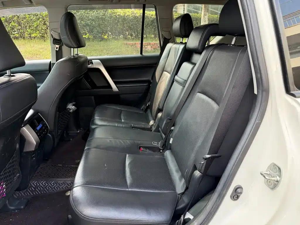 2019 Prado 3.5L Automatic TX-L Premium Edition with Rear-mounted Spare Tire — миниатюра 12
