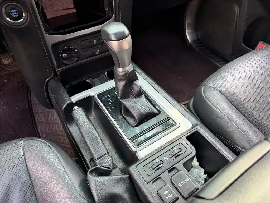 2019 Prado 3.5L Automatic TX-L Premium Edition with Rear-mounted Spare Tire — миниатюра 9