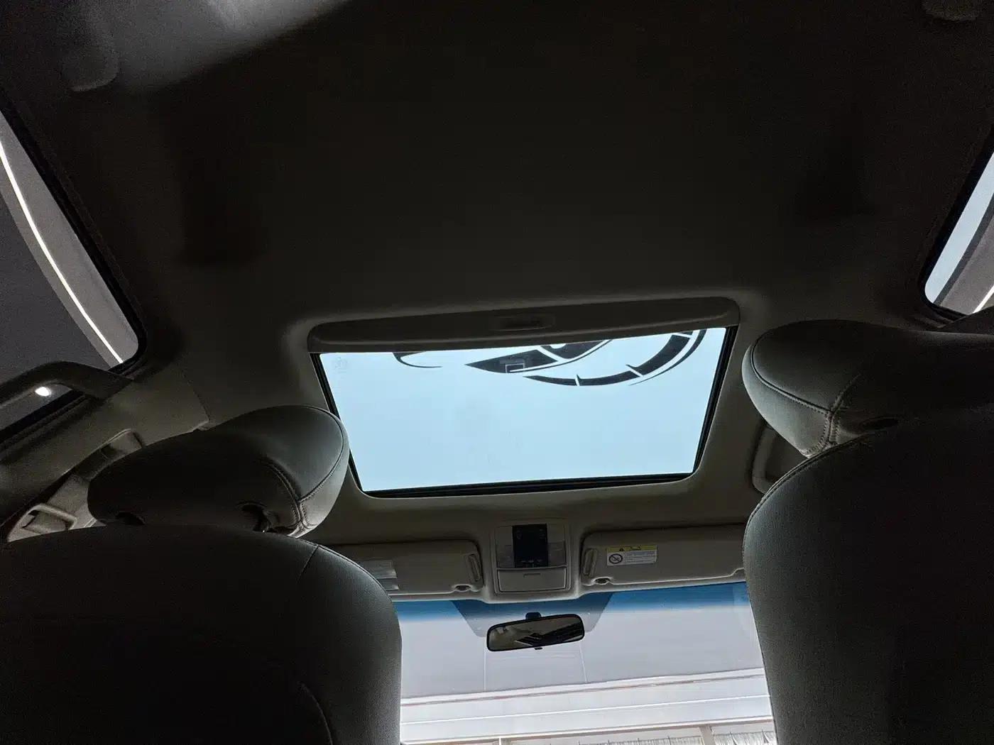 2016 Prado 2.7L Automatic Standard Edition — миниатюра 16