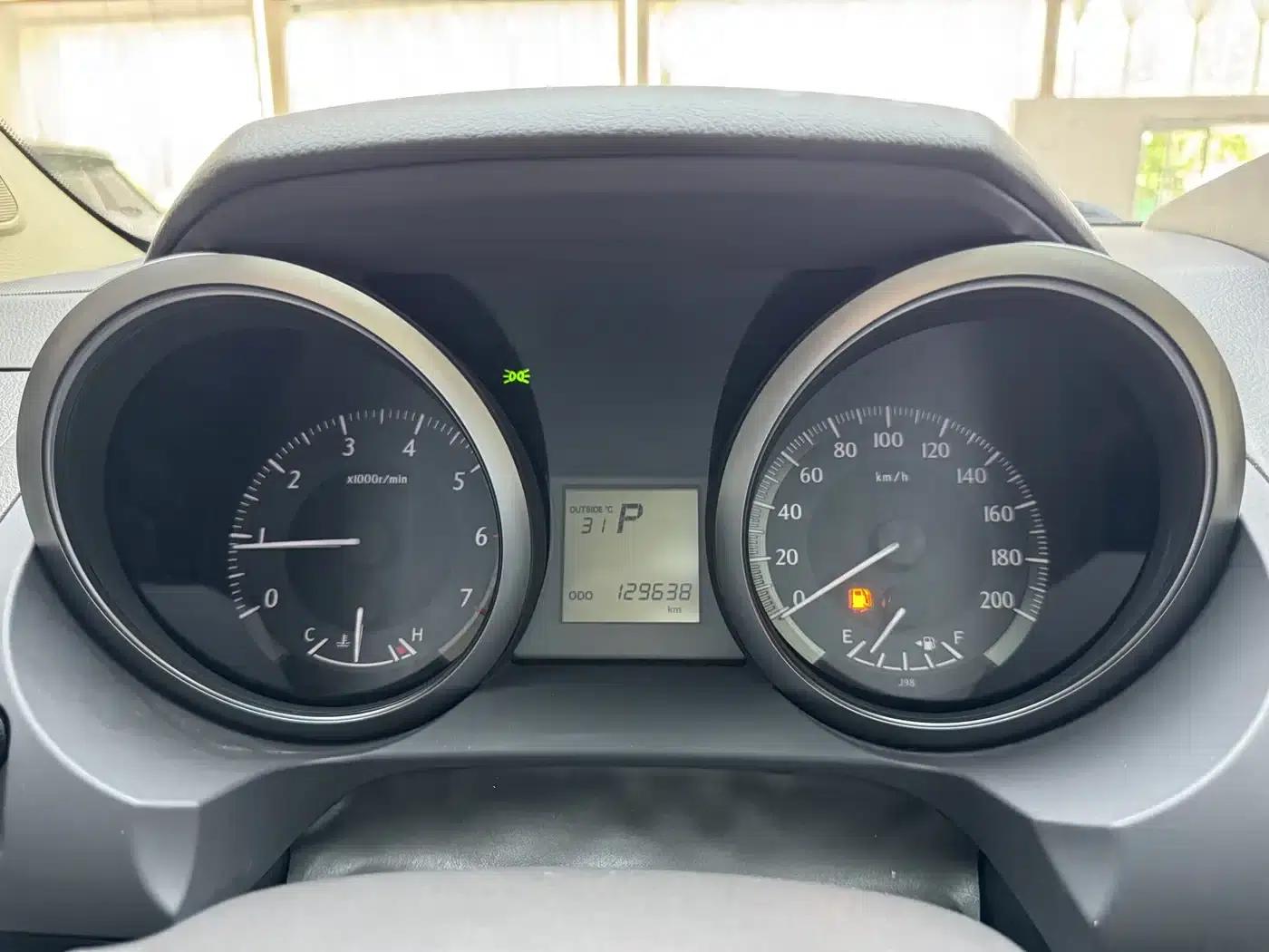 2016 Prado 2.7L Automatic Standard Edition — миниатюра 19