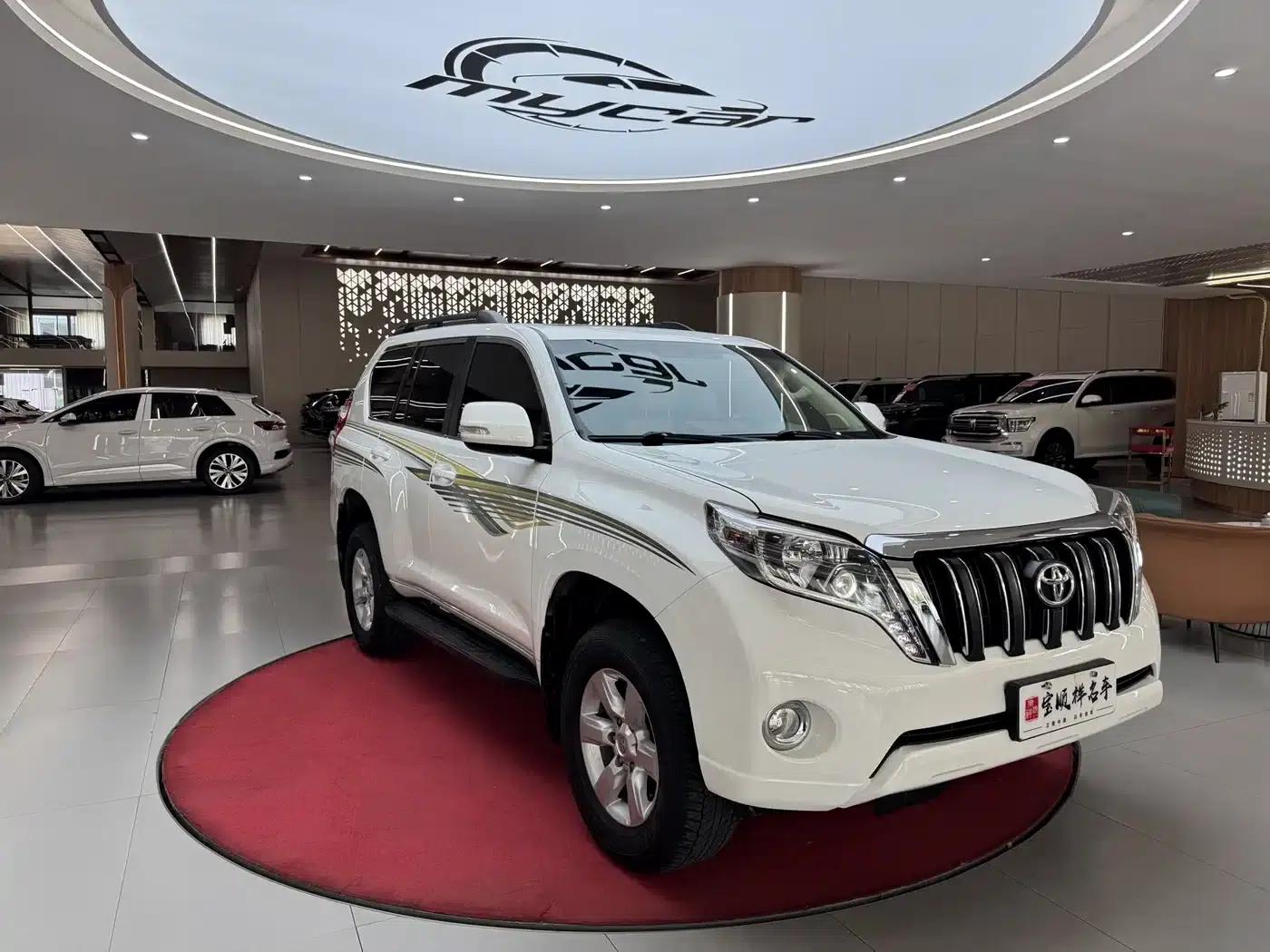 2016 Prado 2.7L Automatic Standard Edition — миниатюра 3