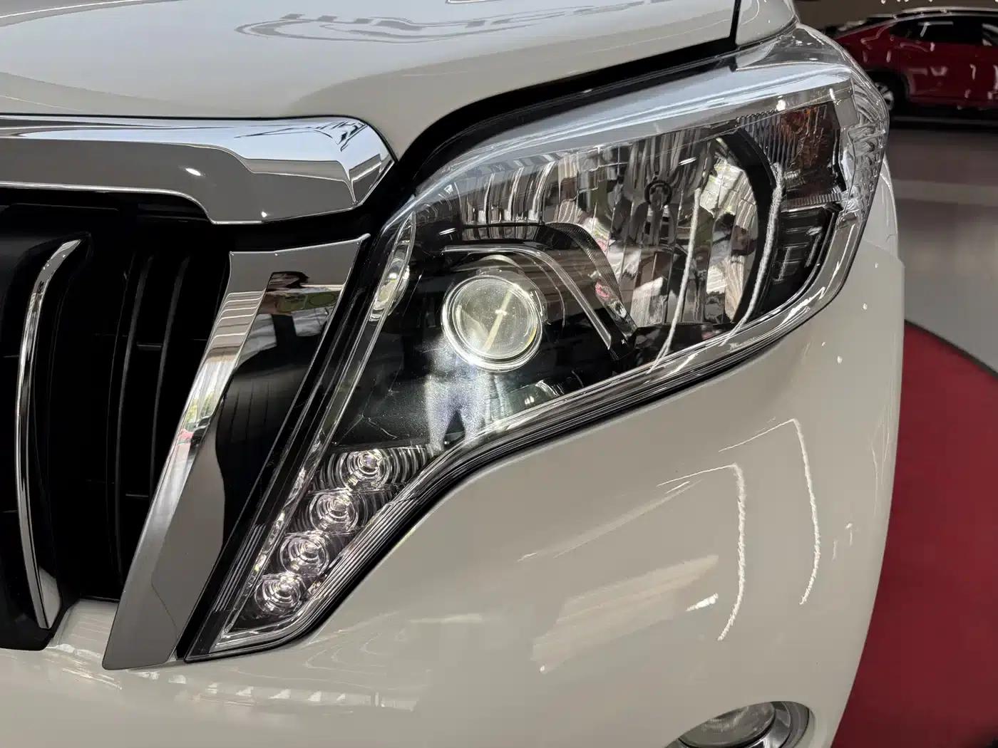 2016 Prado 2.7L Automatic Standard Edition — миниатюра 30