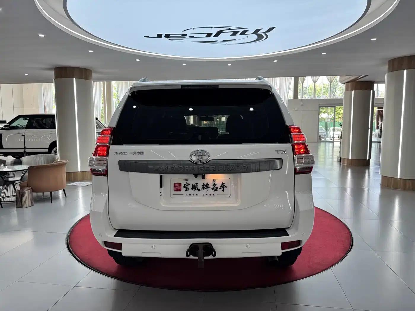 2016 Prado 2.7L Automatic Standard Edition — миниатюра 6