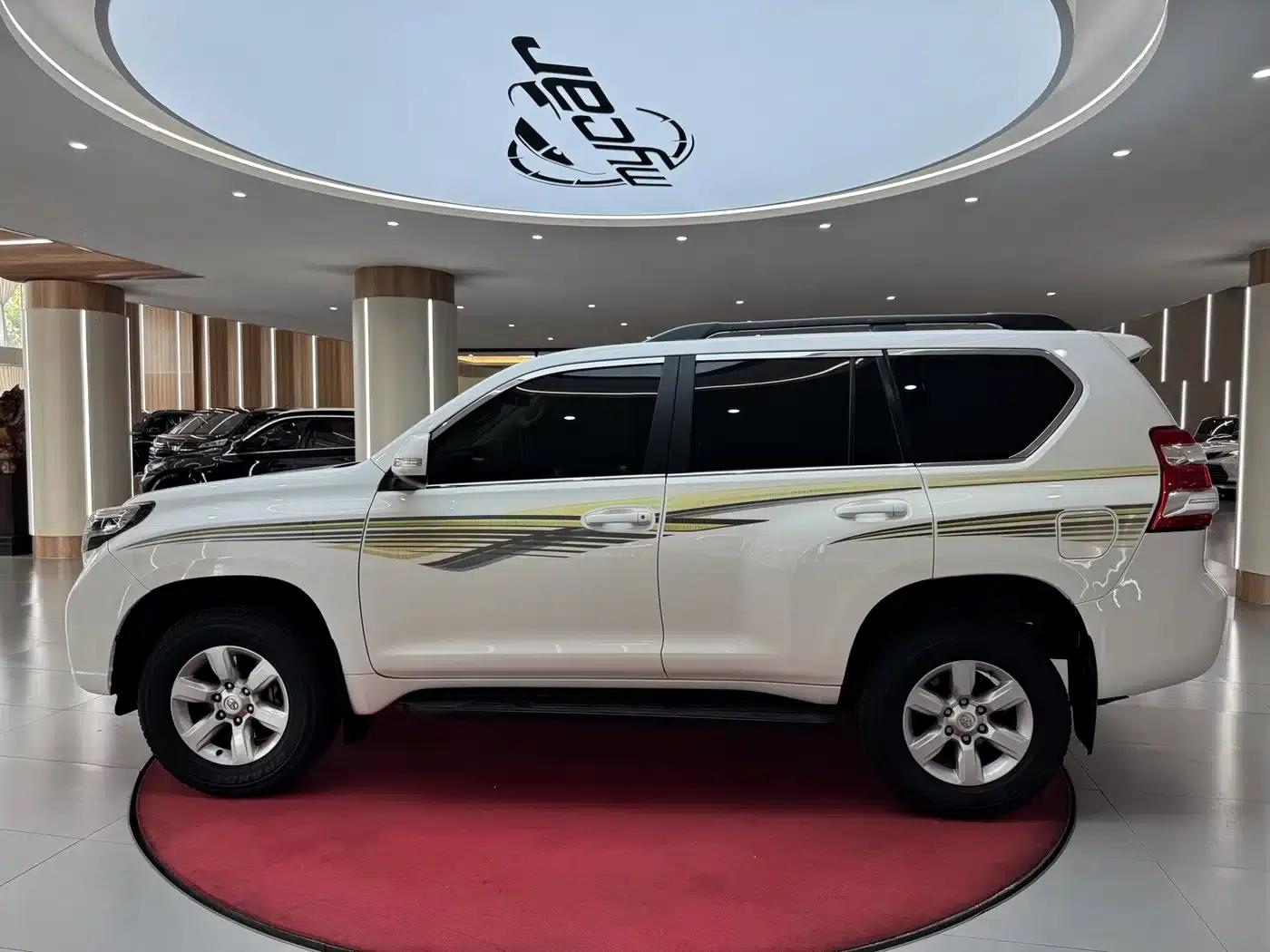 2016 Prado 2.7L Automatic Standard Edition — миниатюра 8