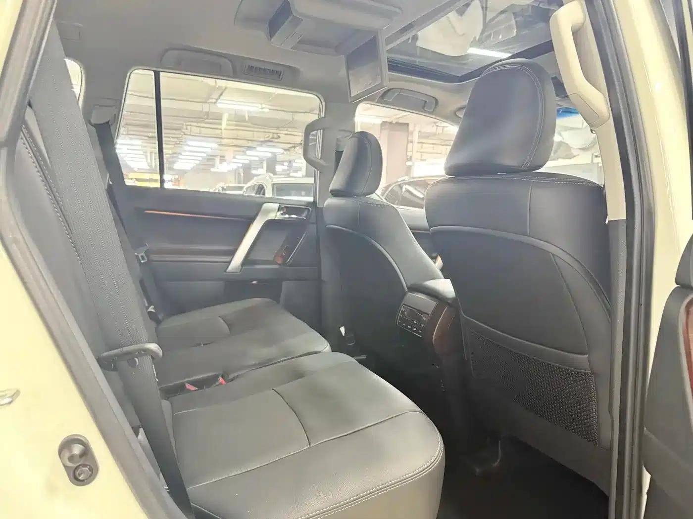 2016 Prado 3.5L Automatic TX-L NAVI — миниатюра 11