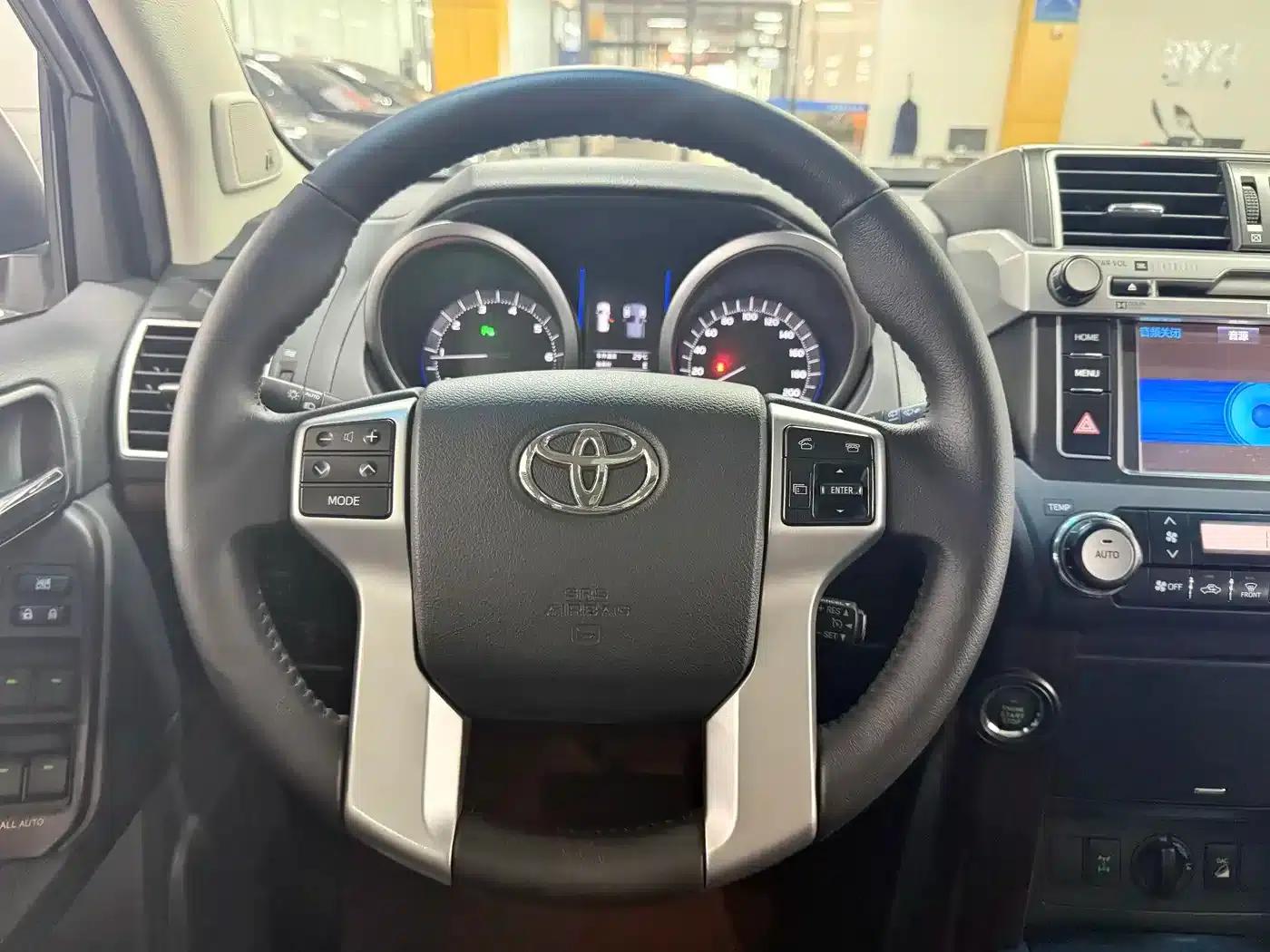 2016 Prado 3.5L Automatic TX-L NAVI — миниатюра 13