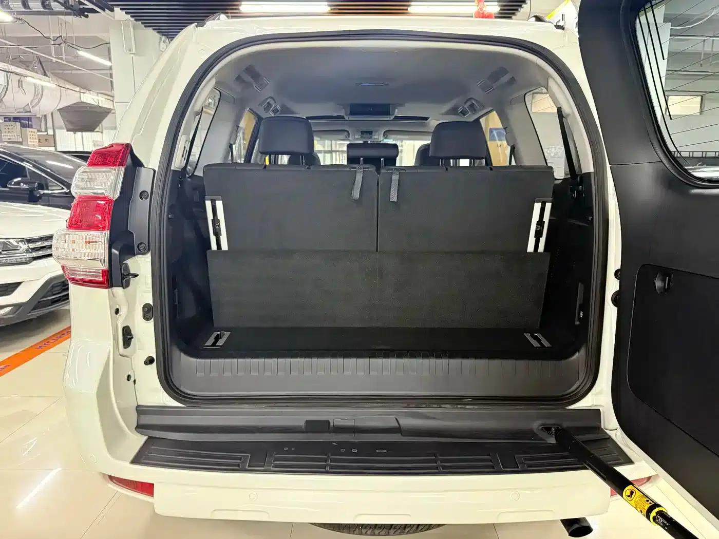 2016 Prado 3.5L Automatic TX-L NAVI — миниатюра 18