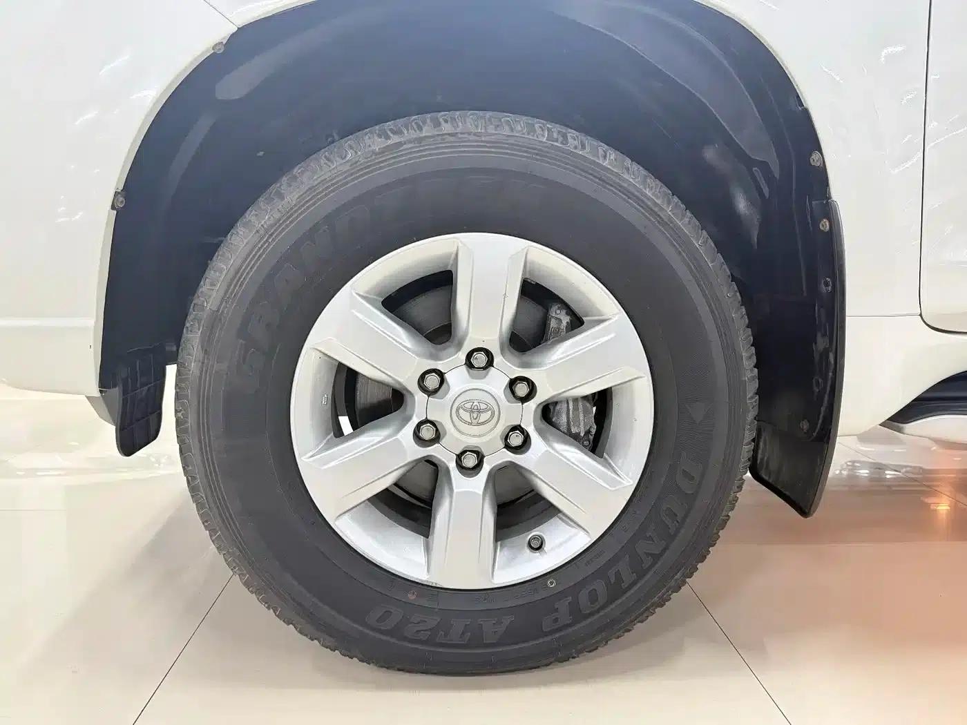 2016 Prado 3.5L Automatic TX-L NAVI — миниатюра 20
