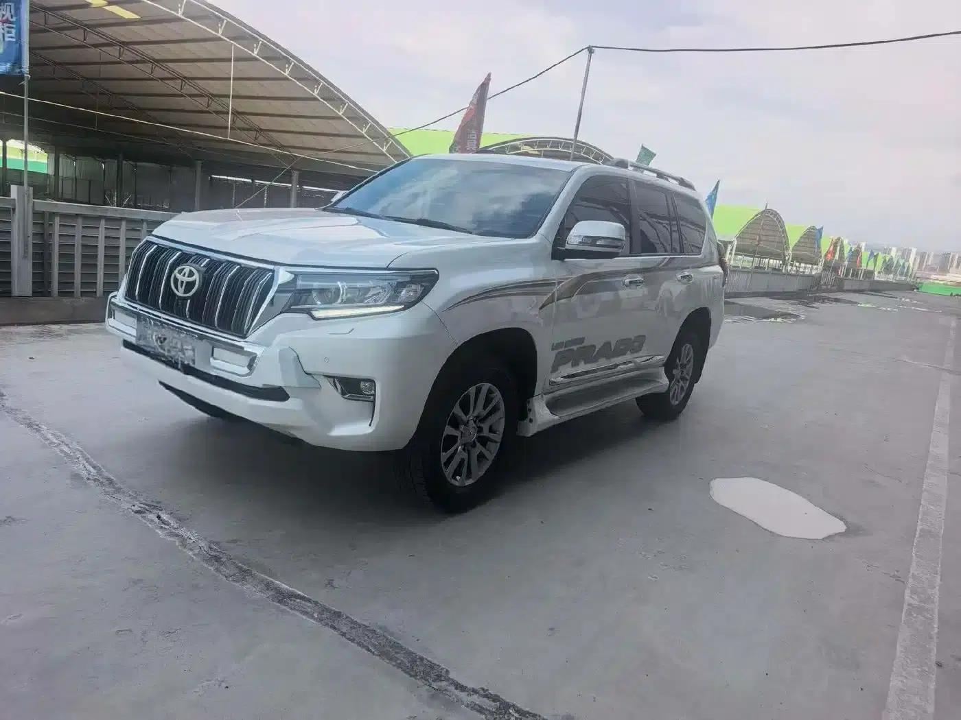 2018 Prado 3.5L Automatic TX-L with Rear-mounted Spare Tire — миниатюра 1