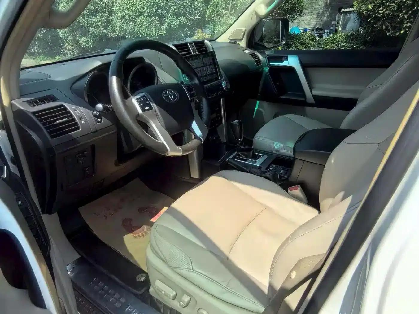 2010 Prado 4.0L Automatic TX — миниатюра 7