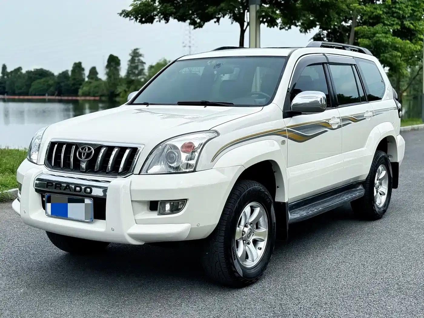 2004 Prado 4.0L Automatic GX — миниатюра 1