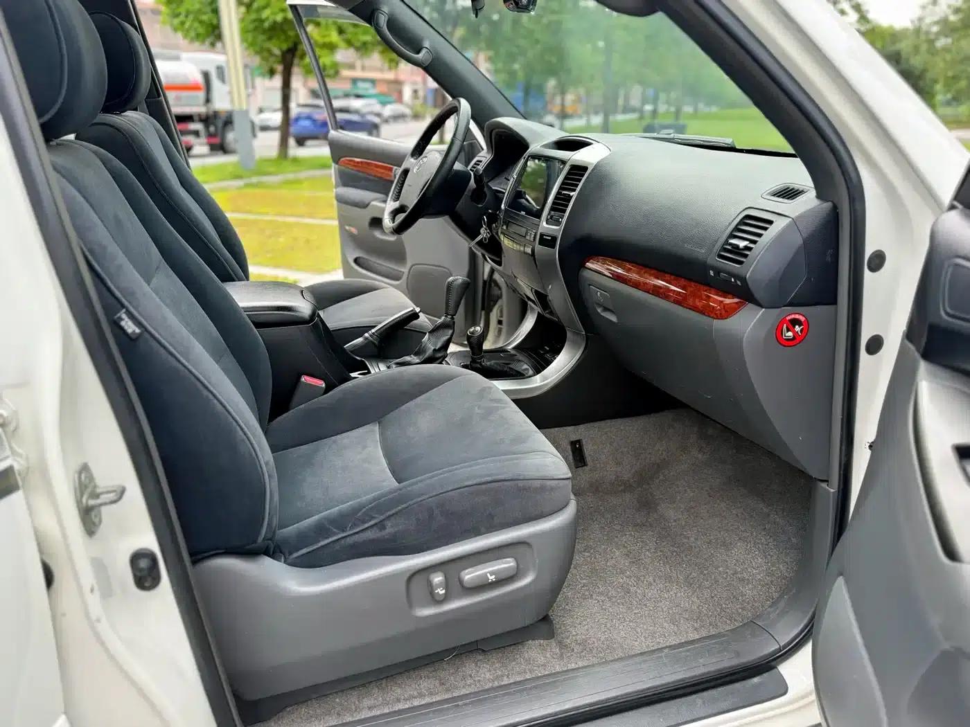 2004 Prado 4.0L Automatic GX — миниатюра 7